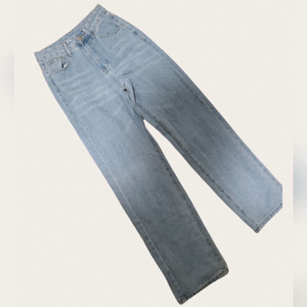 High Rise Mom Jeans - Picture 3 of 6
